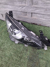 Laden Sie das Bild in den Galerie-Viewer, Frontscheinwerfer Mazda 3 Bm BHR1-51040 Ein Stück (Rechts oder Links) Headlight SCH6818475880pt