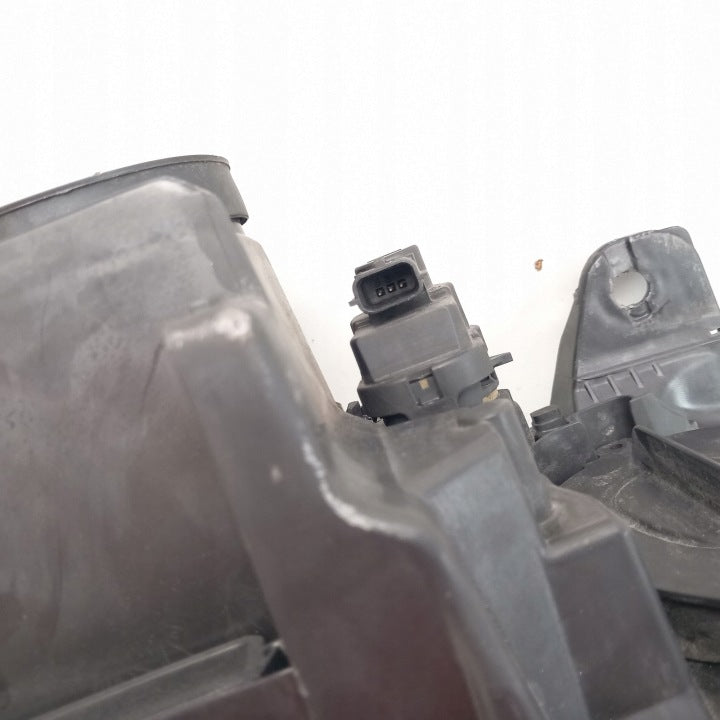 Frontscheinwerfer Renault Laguna III 89905731 260607246R Links Headlight SCH6819095337wk
