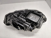 Laden Sie das Bild in den Galerie-Viewer, Frontscheinwerfer Mercedes-Benz W177 A1779064703 Links Scheinwerfer Headlight SCH6819540699ng