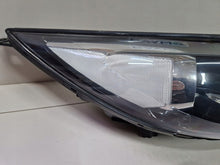 Load image into Gallery viewer, Frontscheinwerfer Kia Sportage 921023U250 LED Rechts Scheinwerfer Headlight SCH6825186671xc