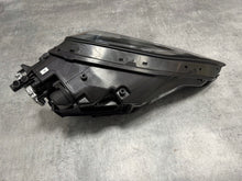Laden Sie das Bild in den Galerie-Viewer, Frontscheinwerfer Porsche Cayenne 9Y0941081N LED Links Scheinwerfer Headlight SCH6827531396yf