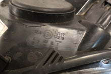 Laden Sie das Bild in den Galerie-Viewer, Frontscheinwerfer Renault Megane III E1313167 Links Scheinwerfer Headlight SCH6828404766ou