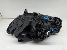 Laden Sie das Bild in den Galerie-Viewer, Frontscheinwerfer Mercedes-Benz W206 A2069064803 LED Rechts Headlight SCH6831952434un