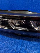 Laden Sie das Bild in den Galerie-Viewer, Frontscheinwerfer VW Touareg 761941082R Rechts Scheinwerfer Headlight SCH6835652526vt