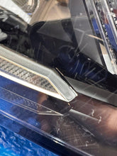 Laden Sie das Bild in den Galerie-Viewer, Frontscheinwerfer VW Touareg 761941082R Rechts Scheinwerfer Headlight SCH6835652526vt