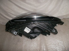 Laden Sie das Bild in den Galerie-Viewer, Frontscheinwerfer Mercedes-Benz W246 A2468205461 Rechts Scheinwerfer Headlight SCH6837134260nj