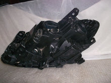 Laden Sie das Bild in den Galerie-Viewer, Frontscheinwerfer Mercedes-Benz W246 A2468205461 Rechts Scheinwerfer Headlight SCH6837134260nj