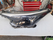 Laden Sie das Bild in den Galerie-Viewer, Frontscheinwerfer Toyota Chr 81150YP280 LED Links Scheinwerfer Headlight SCH6838340475ce