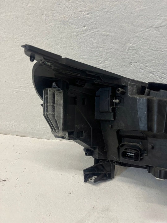Frontscheinwerfer Renault Clio I V 260600149R Rechts Scheinwerfer Headlight SCH6844929697hz