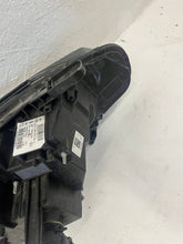 Load image into Gallery viewer, Frontscheinwerfer Renault Clio I V 260600149R Rechts Scheinwerfer Headlight SCH6844929697hz
