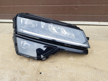 Laden Sie das Bild in den Galerie-Viewer, Frontscheinwerfer Skoda Karoq 57B941016D LED Rechts Scheinwerfer Headlight SCH6849765750bd