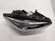 Laden Sie das Bild in den Galerie-Viewer, Frontscheinwerfer Mercedes-Benz W247 A2479062603 Rechts Scheinwerfer Headlight SCH6865593624jv