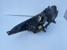 Laden Sie das Bild in den Galerie-Viewer, Frontscheinwerfer Hyundai I I40 92101-3Z100 0012610136 Links Headlight SCH6869015161lc