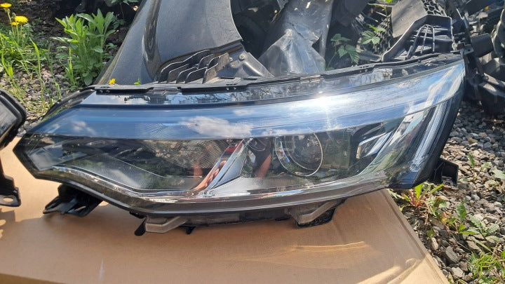 Frontscheinwerfer Renault Talisman 260604601R 260108543R Ein Satz Headlight SCH6873356407vu