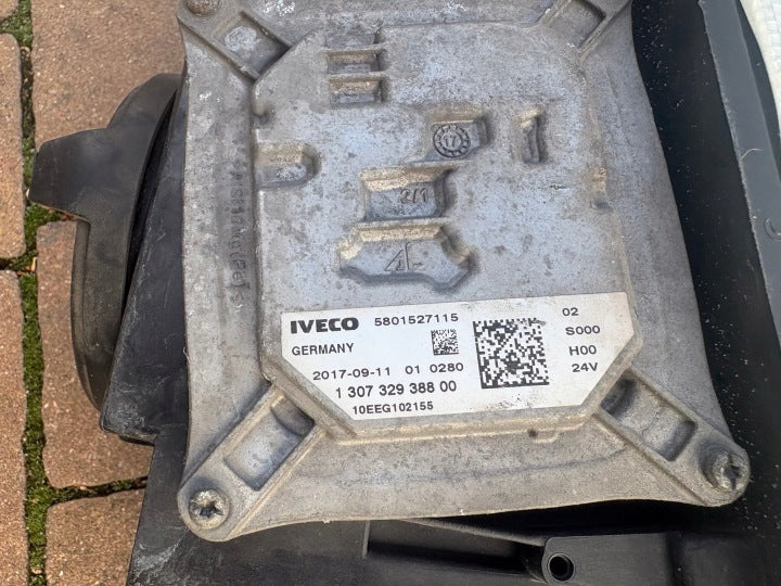 Frontscheinwerfer Iveco I 5801745452 Rechts Scheinwerfer Headlight SCH6877658273ca