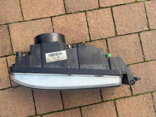 Laden Sie das Bild in den Galerie-Viewer, Frontscheinwerfer Iveco I 5801745452 Rechts Scheinwerfer Headlight SCH6877658273ca