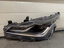 Load image into Gallery viewer, Frontscheinwerfer Toyota Corolla 8115002T5100 Links Scheinwerfer Headlight SCH6878137118yy