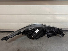 Load image into Gallery viewer, Frontscheinwerfer Toyota Corolla 8115002T5100 Links Scheinwerfer Headlight SCH6878137118yy