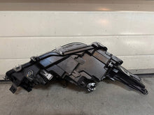 Load image into Gallery viewer, Frontscheinwerfer Toyota Corolla 8115002T5100 Links Scheinwerfer Headlight SCH6878137118yy