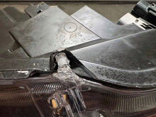 Load image into Gallery viewer, Frontscheinwerfer Toyota Corolla 8115002T5100 Links Scheinwerfer Headlight SCH6878137118yy