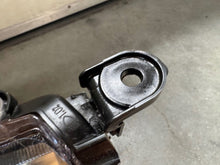 Load image into Gallery viewer, Frontscheinwerfer Toyota Corolla 8115002T5100 Links Scheinwerfer Headlight SCH6878137118yy