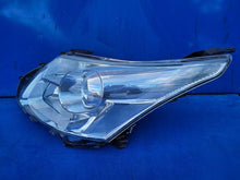 Laden Sie das Bild in den Galerie-Viewer, Frontscheinwerfer Toyota Avensis 81158-05310 Links Scheinwerfer Headlight SCH6881667937vl