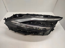 Laden Sie das Bild in den Galerie-Viewer, Frontscheinwerfer Nissan Qashqai III J12 100-8D02J Full LED Links Headlight SCH6882741782md