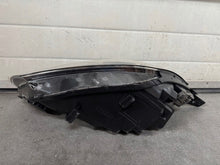 Load image into Gallery viewer, Frontscheinwerfer Hyundai I20 III 92101Q0100 Links Scheinwerfer Headlight SCH6887228577tf