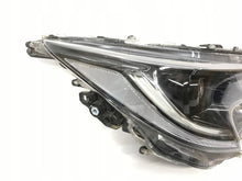 Laden Sie das Bild in den Galerie-Viewer, Frontscheinwerfer Toyota Corolla 81110-02S70 LED Rechts Scheinwerfer Headlight SCH6888366182vt