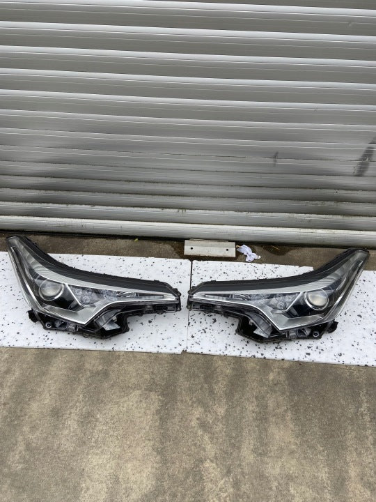 Frontscheinwerfer Toyota C-Hr Chr 81110-F4030-00 Ein Stück (Rechts oder Links) SCH6890976720nc