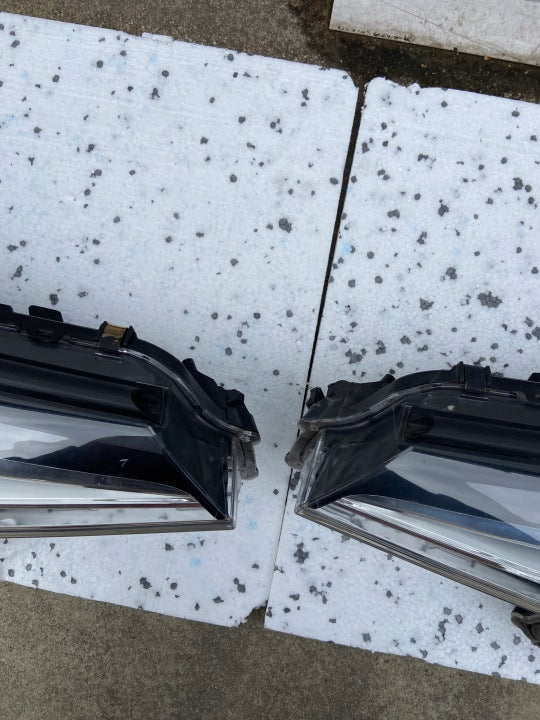 Frontscheinwerfer Toyota C-Hr Chr 81110-F4030-00 Ein Stück (Rechts oder Links) SCH6890976720nc