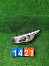 Laden Sie das Bild in den Galerie-Viewer, Frontscheinwerfer Kia Ceed 92101A2220 Links Scheinwerfer Headlight SCH6894047115qy