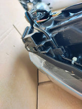 Laden Sie das Bild in den Galerie-Viewer, Frontscheinwerfer Mazda 2 D43N-51030 LED Rechts Scheinwerfer Headlight SCH6894534632sl