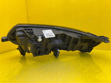 Load image into Gallery viewer, Frontscheinwerfer Renault Megane E-Tech 260104574R LED Rechts Headlight SCH6896890215qq