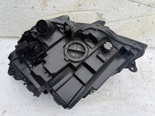 Laden Sie das Bild in den Galerie-Viewer, Frontscheinwerfer VW Multivan 7L1941036D Rechts Scheinwerfer Headlight SCH6903705250fg