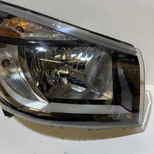 Load image into Gallery viewer, Frontscheinwerfer Renault Trafic III 260105469R Rechts Scheinwerfer Headlight SCH6904932426bc
