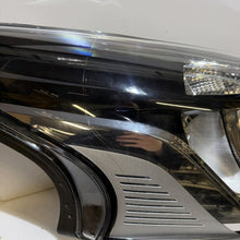 Load image into Gallery viewer, Frontscheinwerfer Renault Trafic III 260105469R Rechts Scheinwerfer Headlight SCH6904932426bc