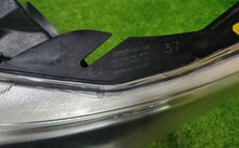 Laden Sie das Bild in den Galerie-Viewer, Frontscheinwerfer Toyota Avensis 1010017687 Xenon Links Scheinwerfer Headlight SCH6909056678kh