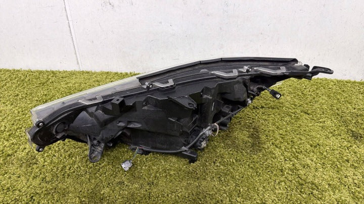 Frontscheinwerfer Toyota V 81110-0R162 LED Rechts Scheinwerfer Headlight SCH6917443370bx