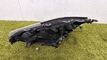 Load image into Gallery viewer, Frontscheinwerfer Toyota V 81110-0R162 LED Rechts Scheinwerfer Headlight SCH6917443370bx
