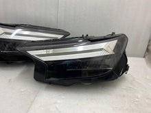Laden Sie das Bild in den Galerie-Viewer, Frontscheinwerfer Audi Q4 89A941033 89A941034 Ein Satz Scheinwerfer Headlight SCH6918074943vb
