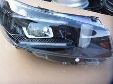 Laden Sie das Bild in den Galerie-Viewer, Frontscheinwerfer Opel Zafira C Vivaro 9847201080 LED Rechts Headlight SCH6920215531pu