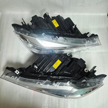 Laden Sie das Bild in den Galerie-Viewer, Frontscheinwerfer BMW 3 F30 F31 00329104 Ein Satz Scheinwerfer Headlight SCH6921637747nm