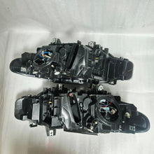 Laden Sie das Bild in den Galerie-Viewer, Frontscheinwerfer BMW 3 F30 F31 00329104 Ein Satz Scheinwerfer Headlight SCH6921637747nm