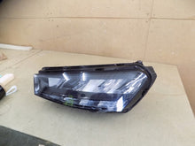 Laden Sie das Bild in den Galerie-Viewer, Frontscheinwerfer Skoda Fabia IV 6VB941015 Links Scheinwerfer Headlight SCH6926909738ym