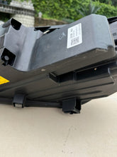 Load image into Gallery viewer, Frontscheinwerfer Hyundai Tucson 92102D7700 Rechts Scheinwerfer Headlight SCH6928552524pf