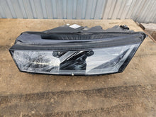 Laden Sie das Bild in den Galerie-Viewer, Frontscheinwerfer Skoda Octavia IV 5E4941015A LED Links Scheinwerfer Headlight SCH6929547073ct
