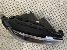 Laden Sie das Bild in den Galerie-Viewer, Frontscheinwerfer Skoda Superb III 3V1941016C LED Rechts Scheinwerfer Headlight SCH6929595173gj