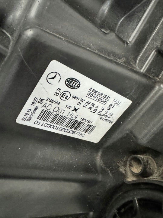 Frontscheinwerfer Mercedes-Benz Sprinter A9068202361 Links Headlight SCH6930282448bx