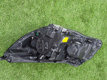 Load image into Gallery viewer, Frontscheinwerfer Kia Sorento III 92102-C5200 Rechts Scheinwerfer Headlight SCH6932371527nu